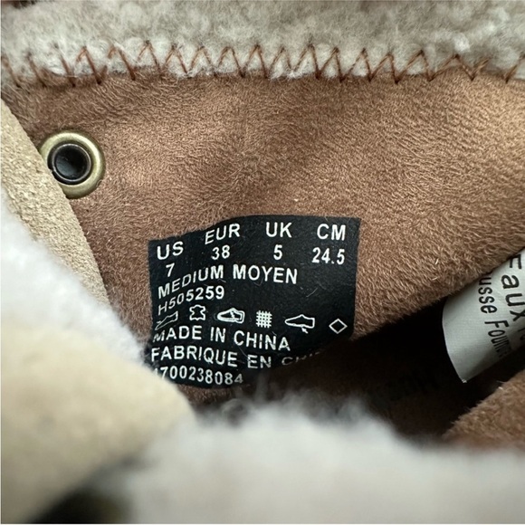 Size 7 Hush Puppies Women's Tan Suede Sherpa Lined Lace Up Wedge Heel Bootie - Picture 8 of 9